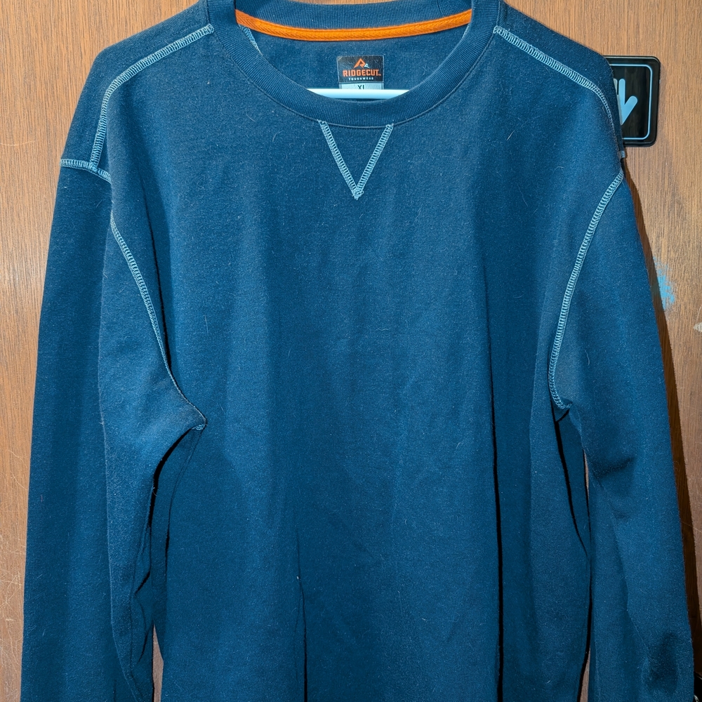 Ridgecut brand men's size XL crewneck work thermal